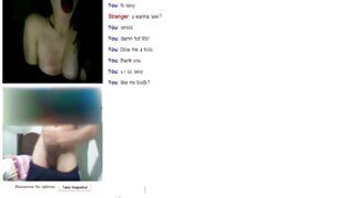 Cô gái quyến rũ phom xex bởi quan hệ tình dục với mẹ cô,