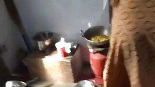 Nga, máu, lần lượt phim xex less đập hai người đàn ông tình dục